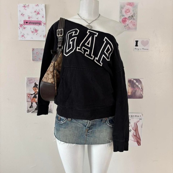 Vintage GAP Reworked One-Shoulder Sweatshirt - Picture 3 of 5